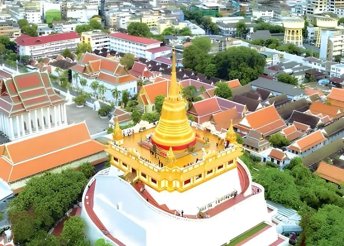 Mitr Khaosan - ถนนข้าวสาร